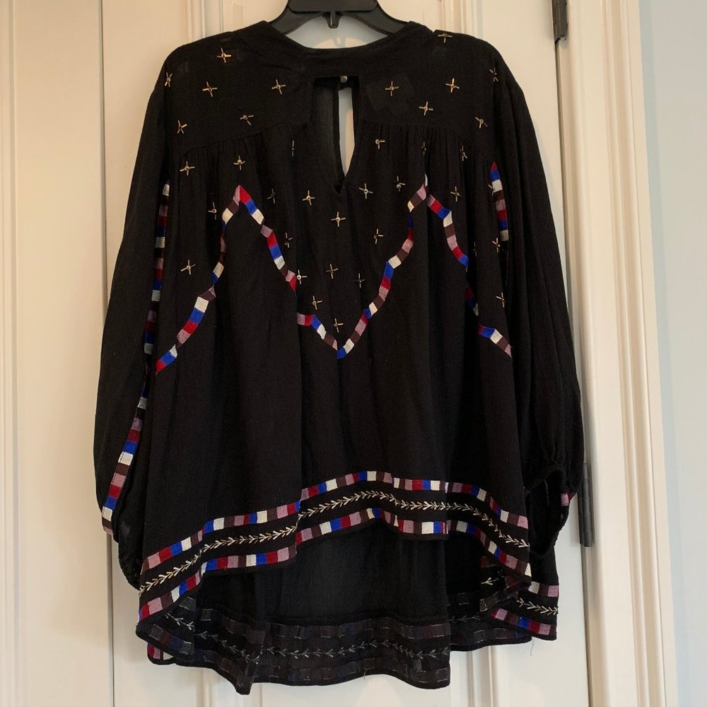 Chloe Oliver Flowy Blouse